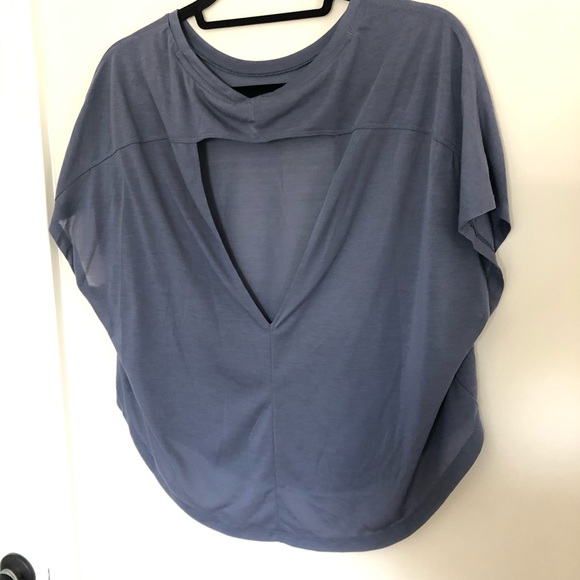 Under armour blue shirt - Picture 3 of 3